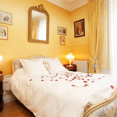 Fantastic Old City Apartment Milan